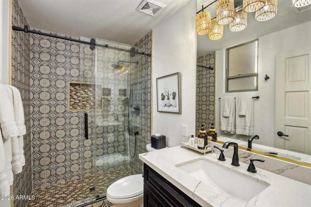 Real Estate Picture 28