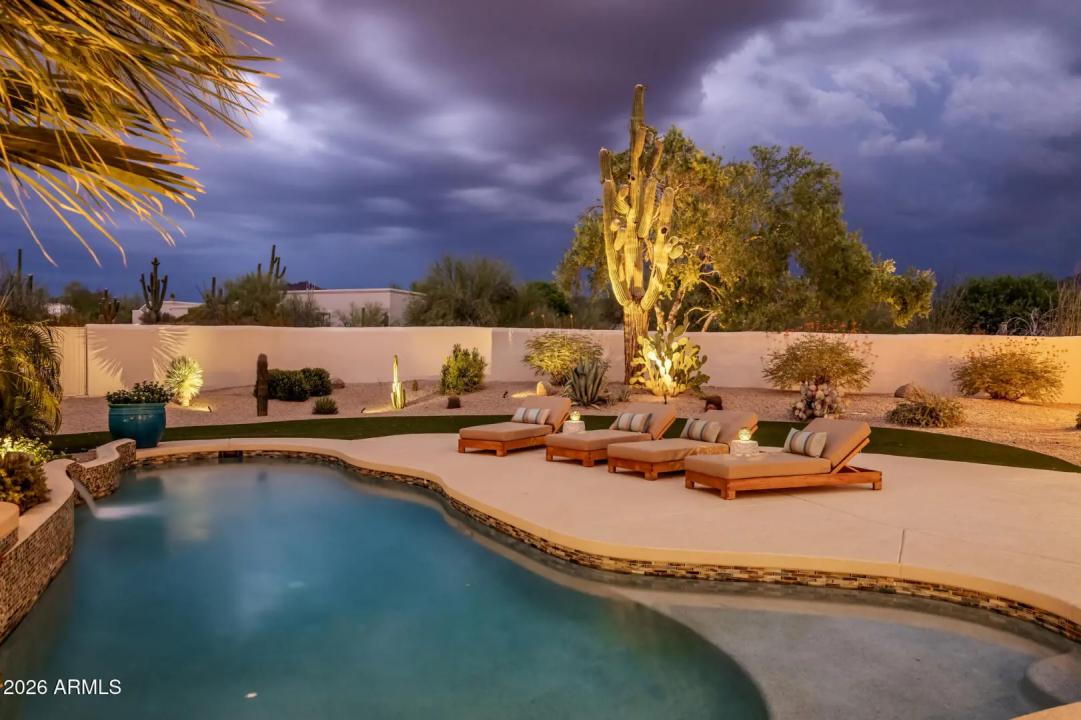 Real Estate Picture 38