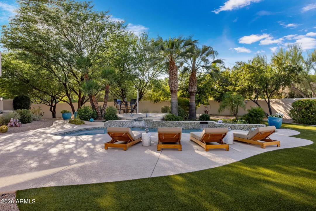 Real Estate Picture 33