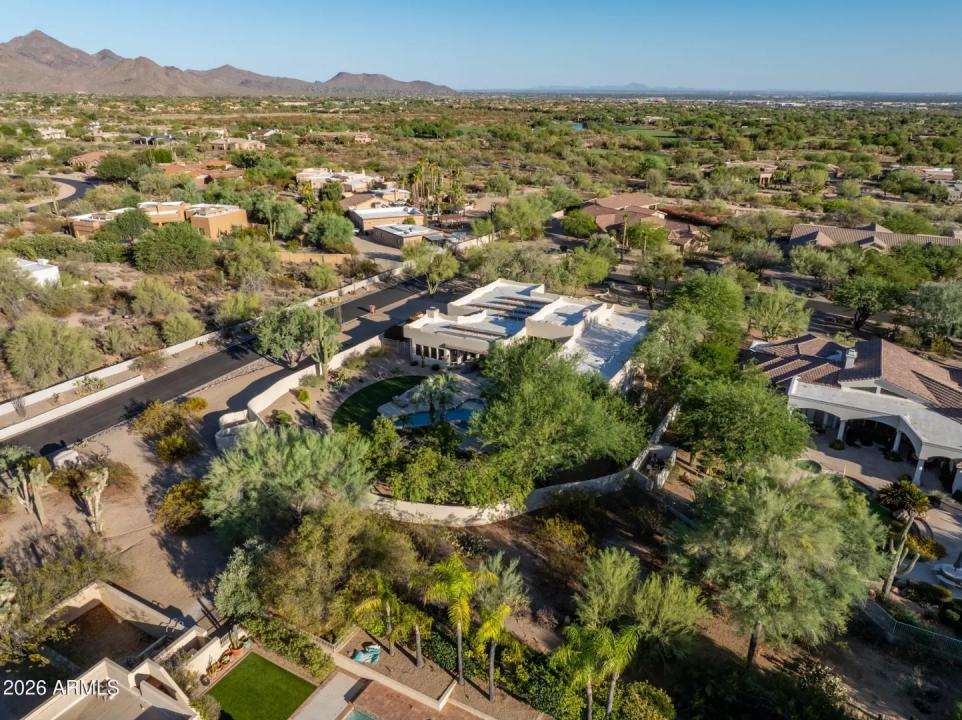 Real Estate Picture 40