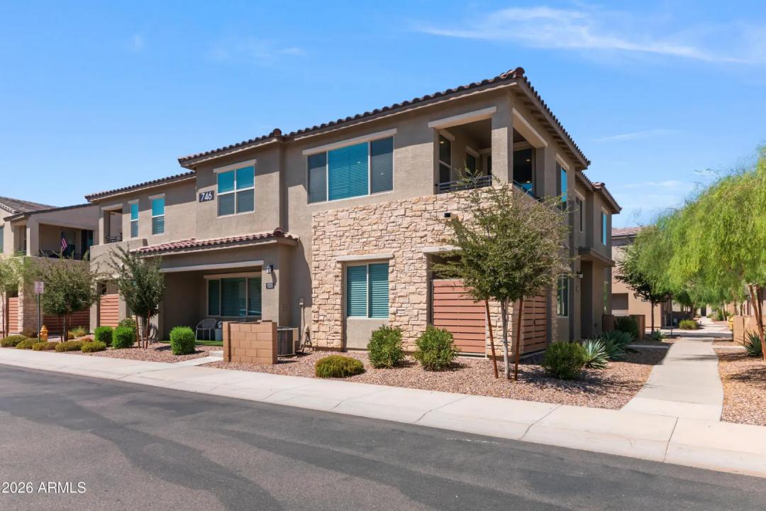 Real Estate Picture 1