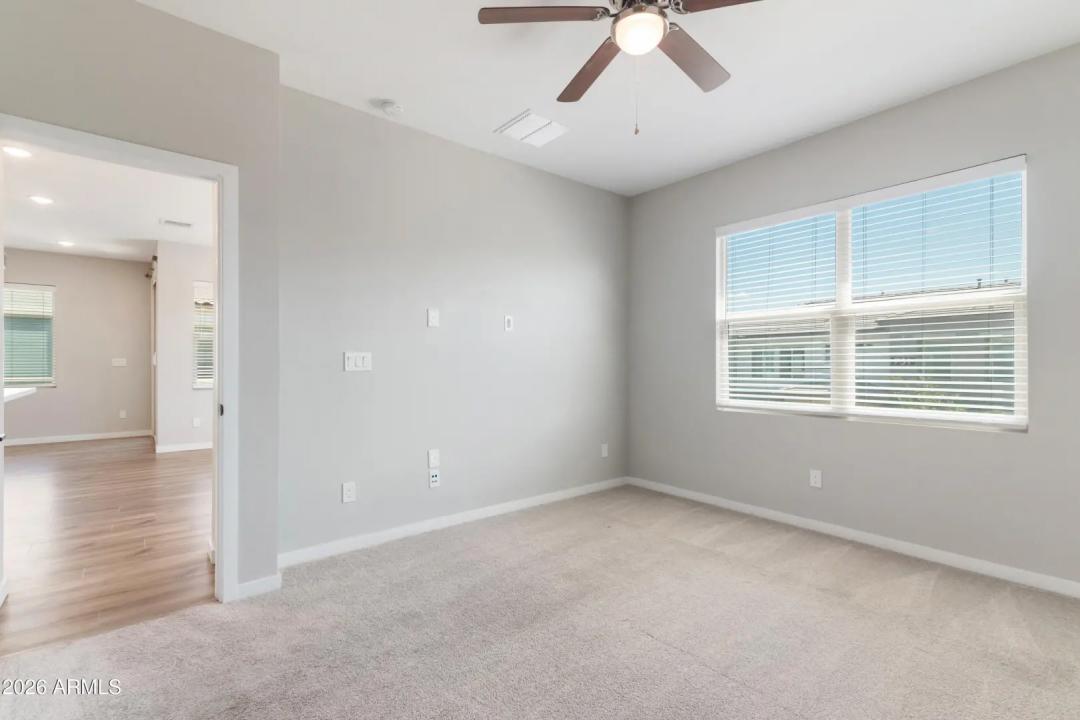 Real Estate Picture 24