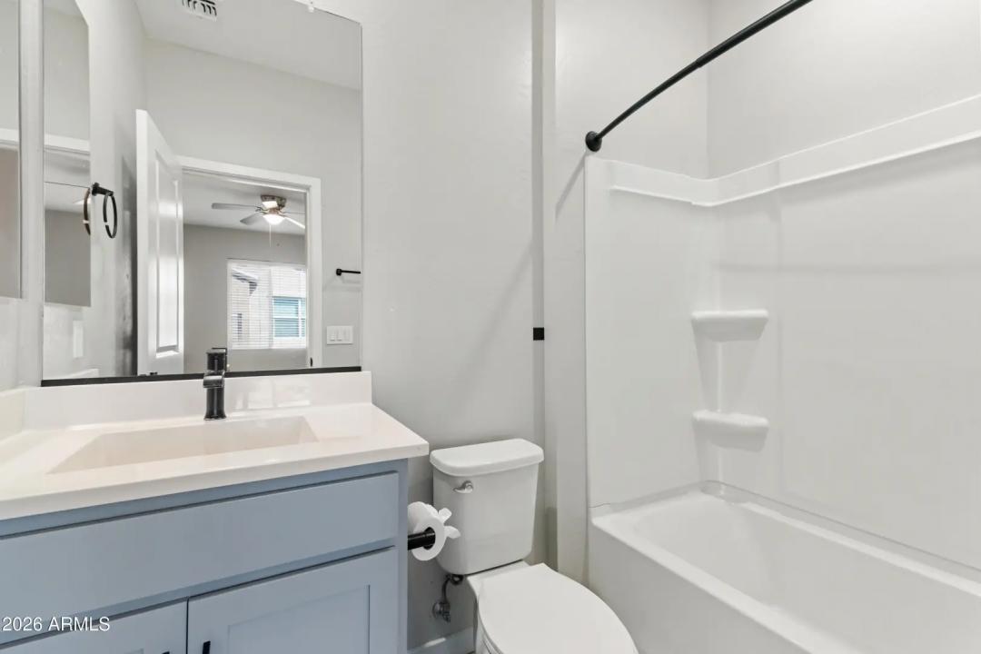 Real Estate Picture 38