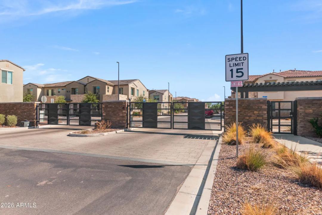 Real Estate Picture 45