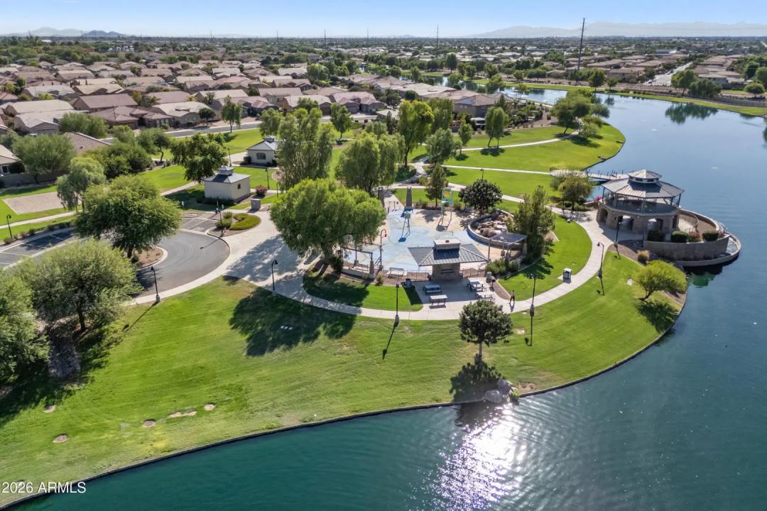 Real Estate Picture 55
