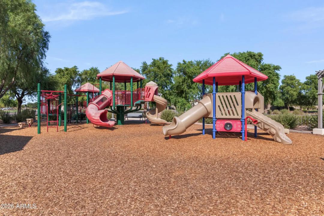 Real Estate Picture 60