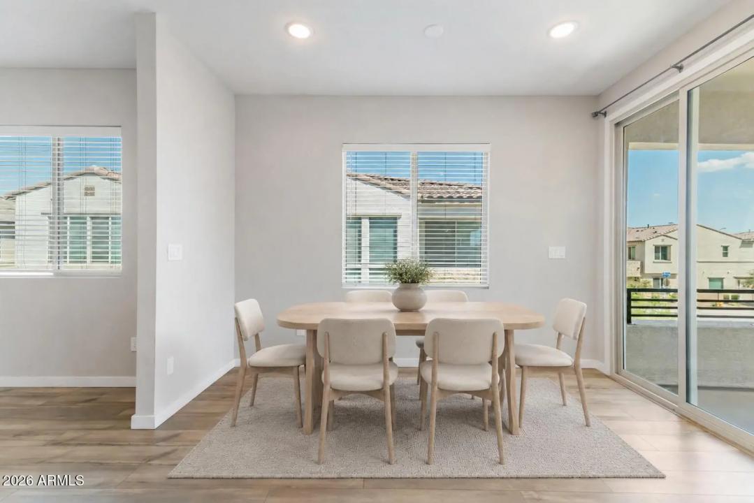 Real Estate Picture 17