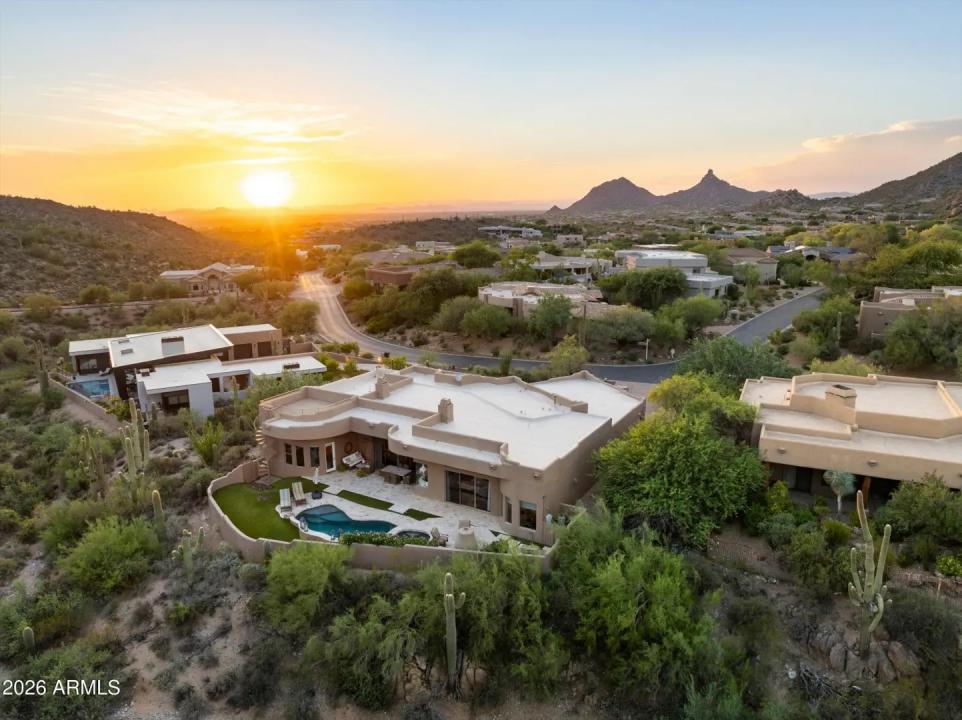 Real Estate Picture 33
