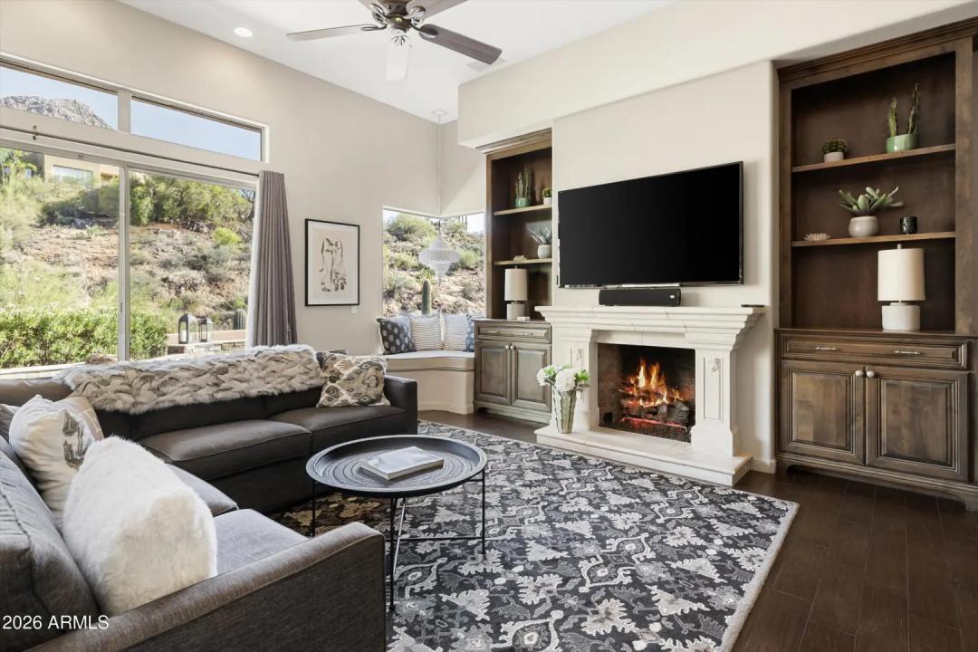 Real Estate Picture 9