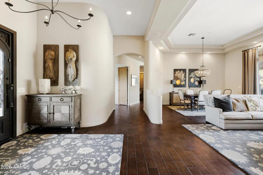 Real Estate Picture 7