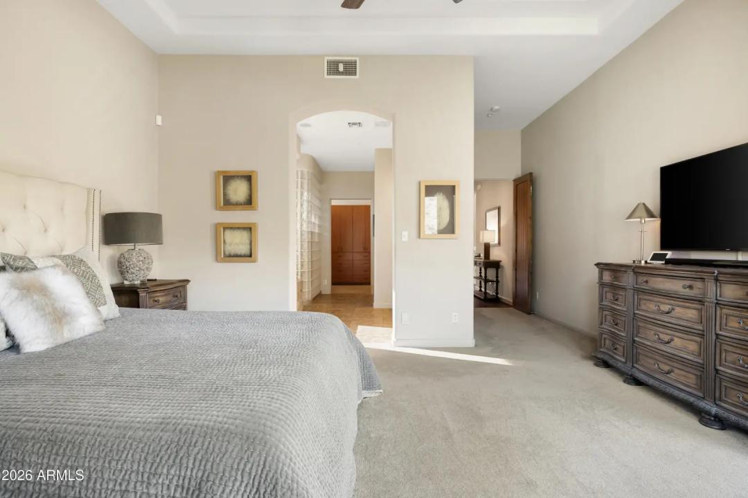 Real Estate Picture 16
