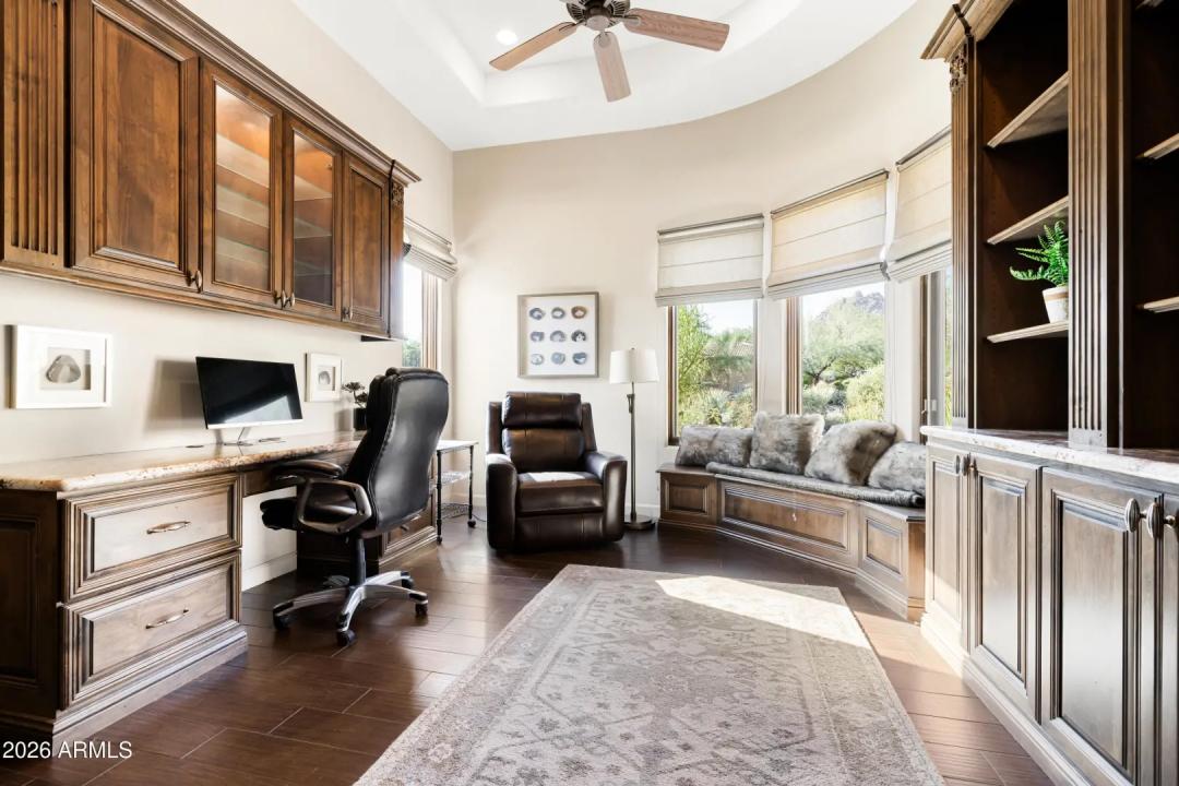 Real Estate Picture 21