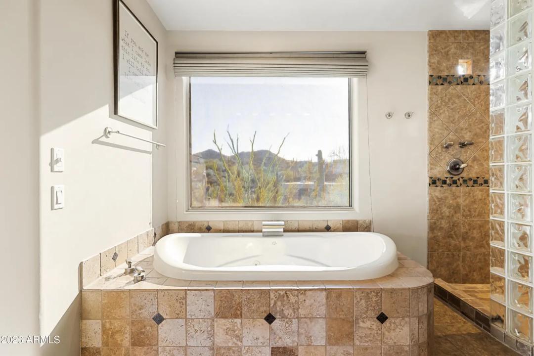 Real Estate Picture 19