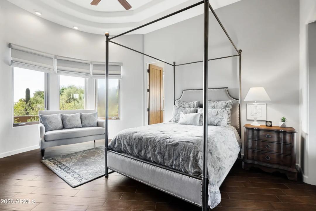 Real Estate Picture 22