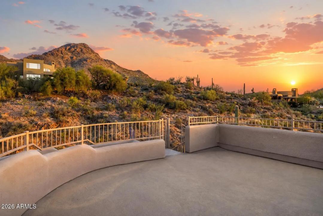Real Estate Picture 32