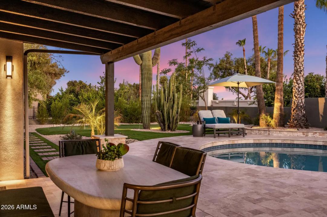 Real Estate Picture 30
