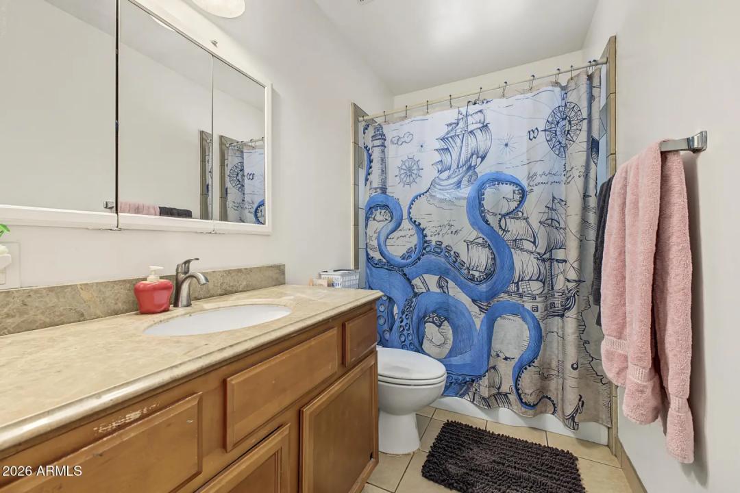 Real Estate Picture 19