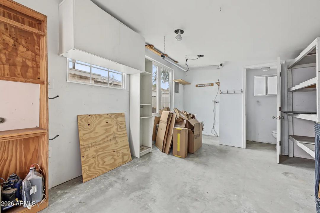 Real Estate Picture 23