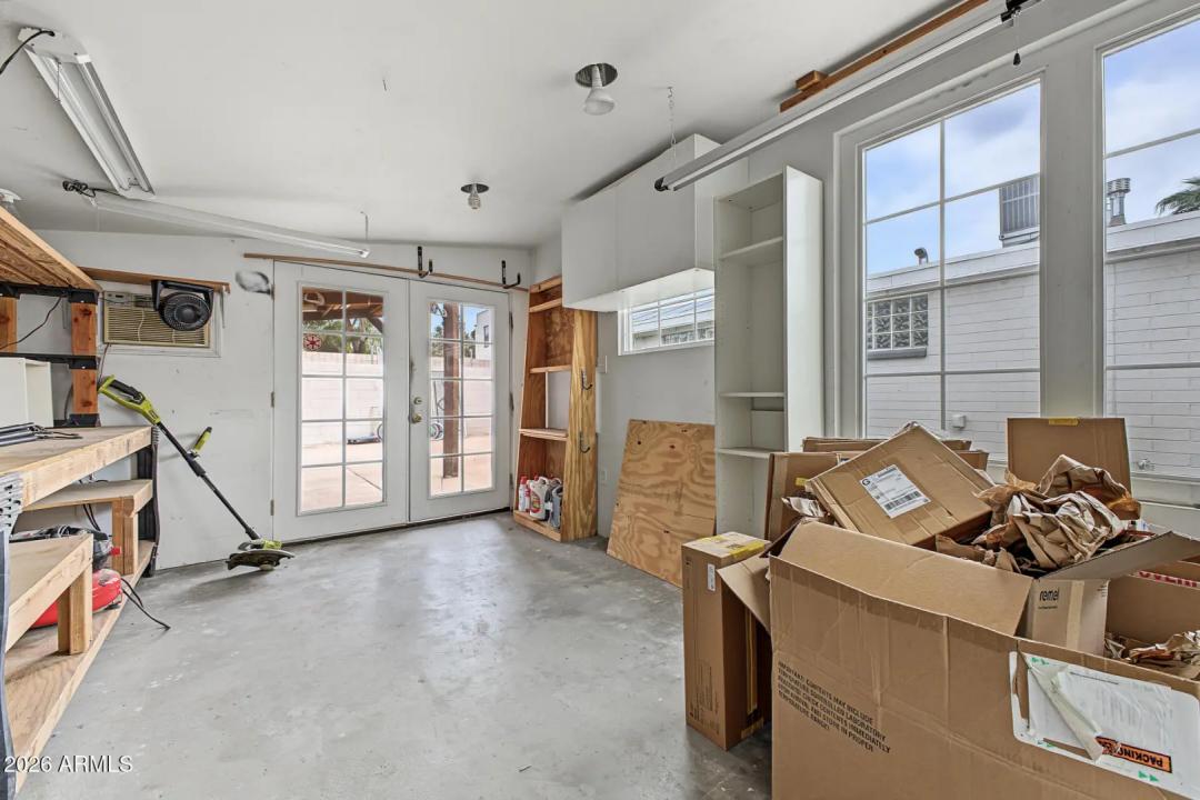 Real Estate Picture 24