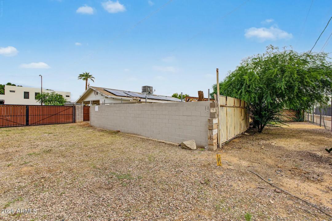 Real Estate Picture 28