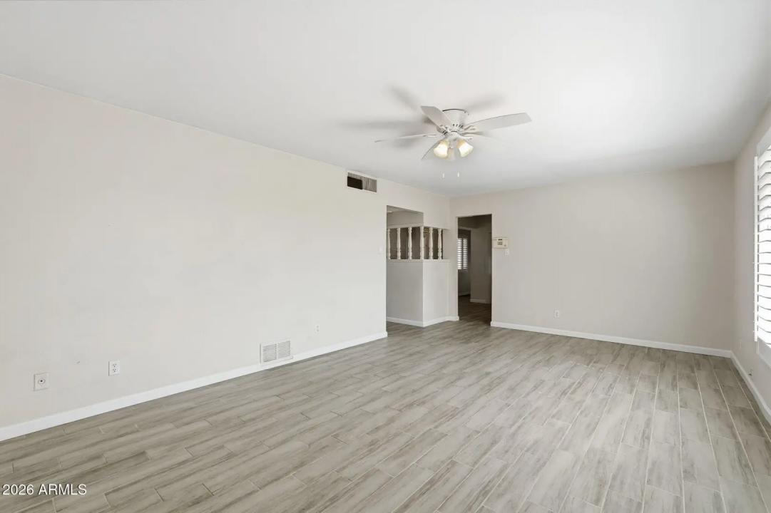 Real Estate Picture 13
