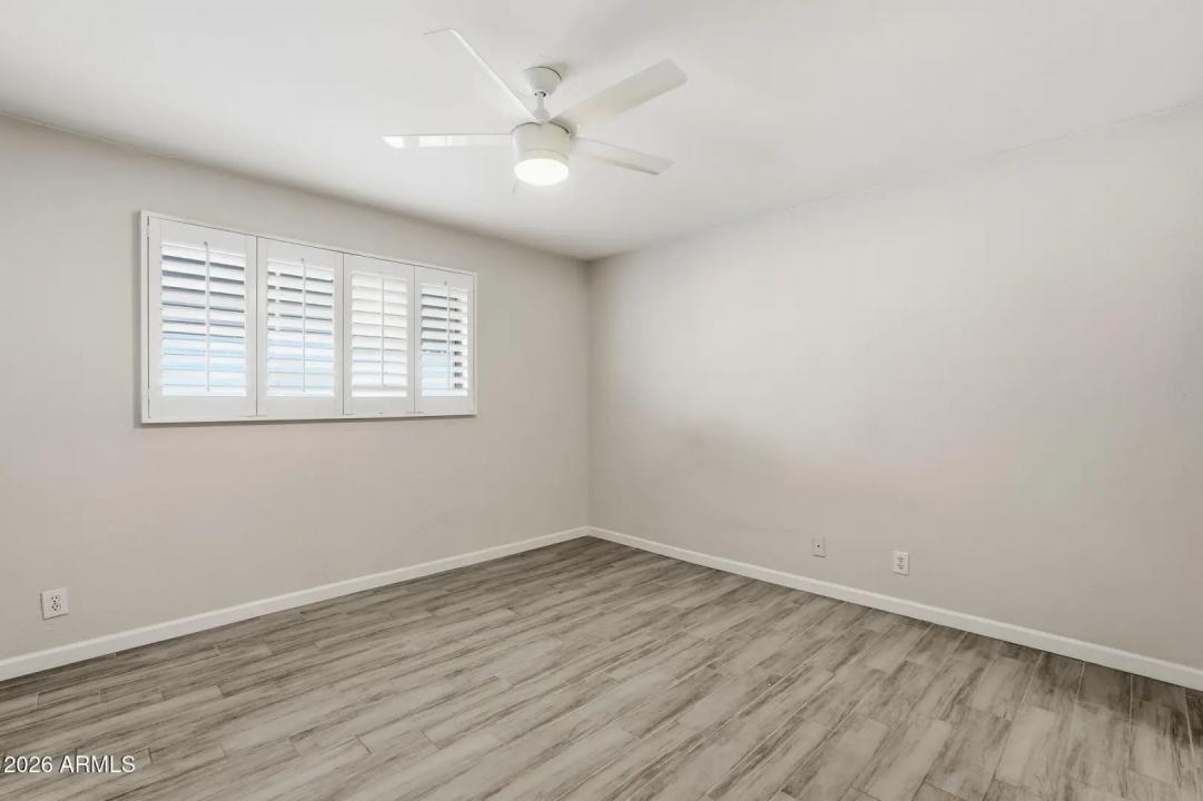 Real Estate Picture 21