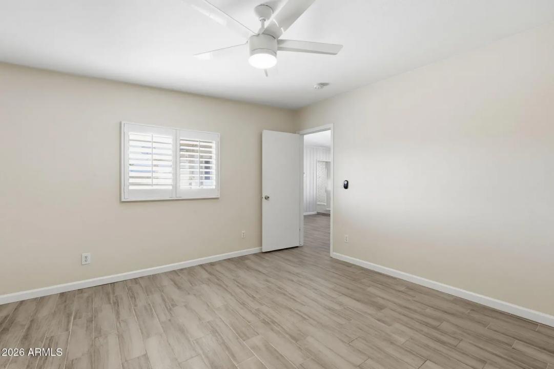 Real Estate Picture 26