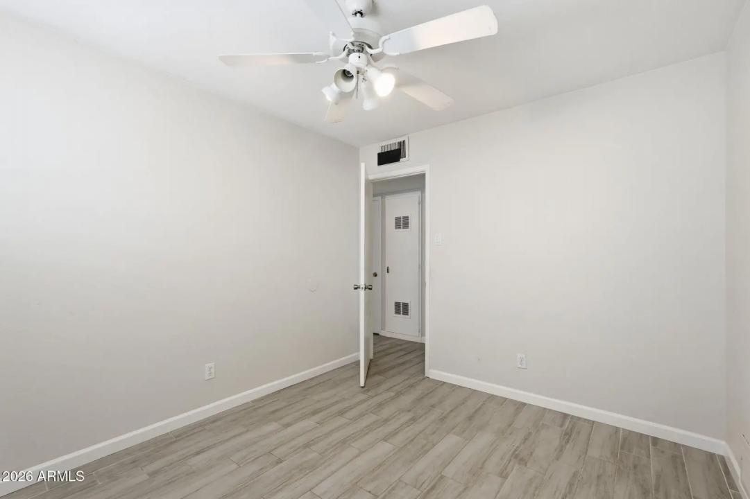 Real Estate Picture 28