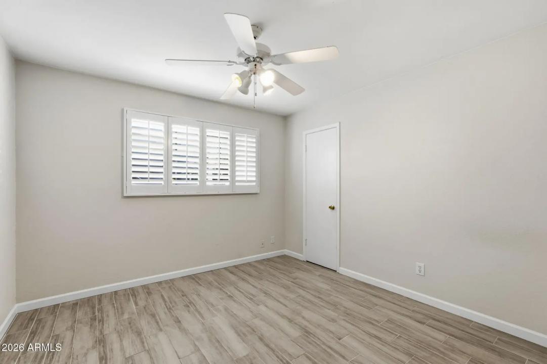 Real Estate Picture 29