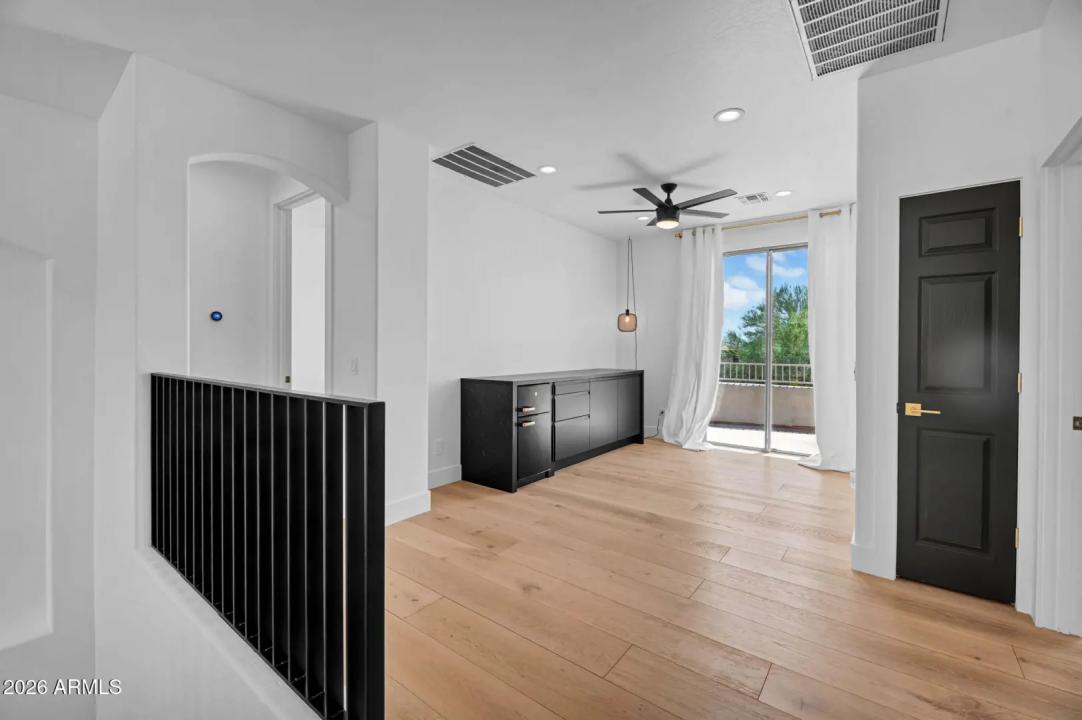 Real Estate Picture 23