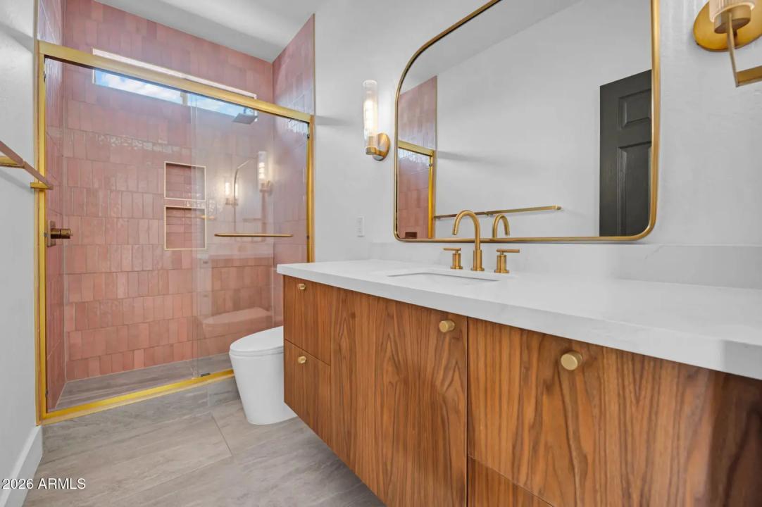Real Estate Picture 26