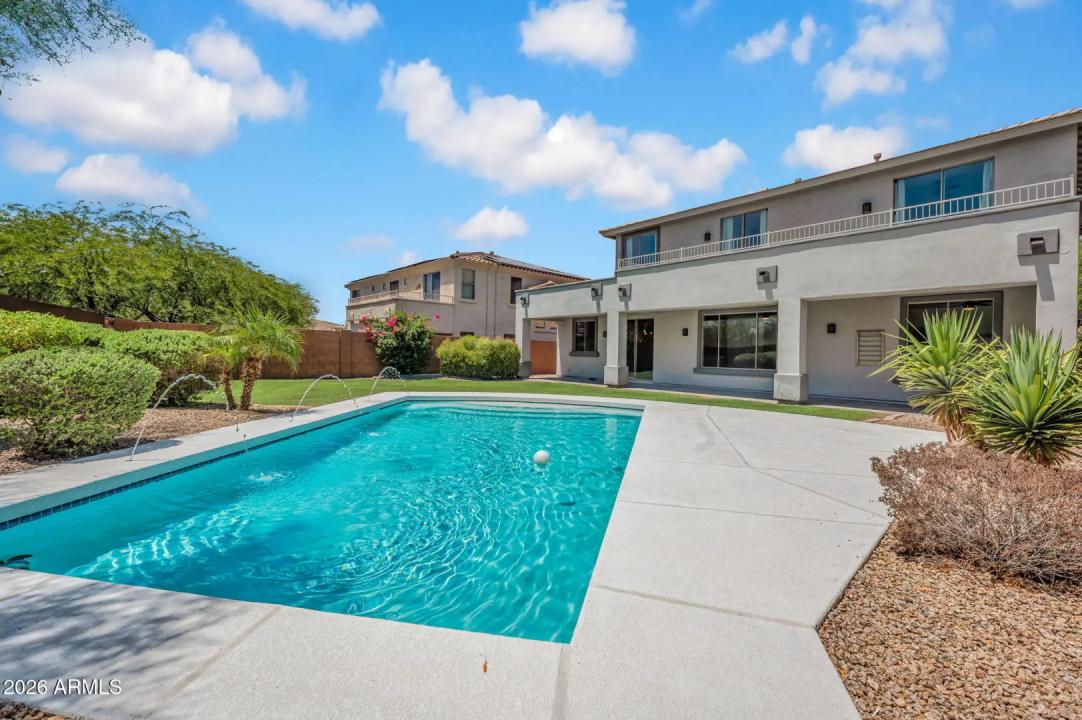 Real Estate Picture 40
