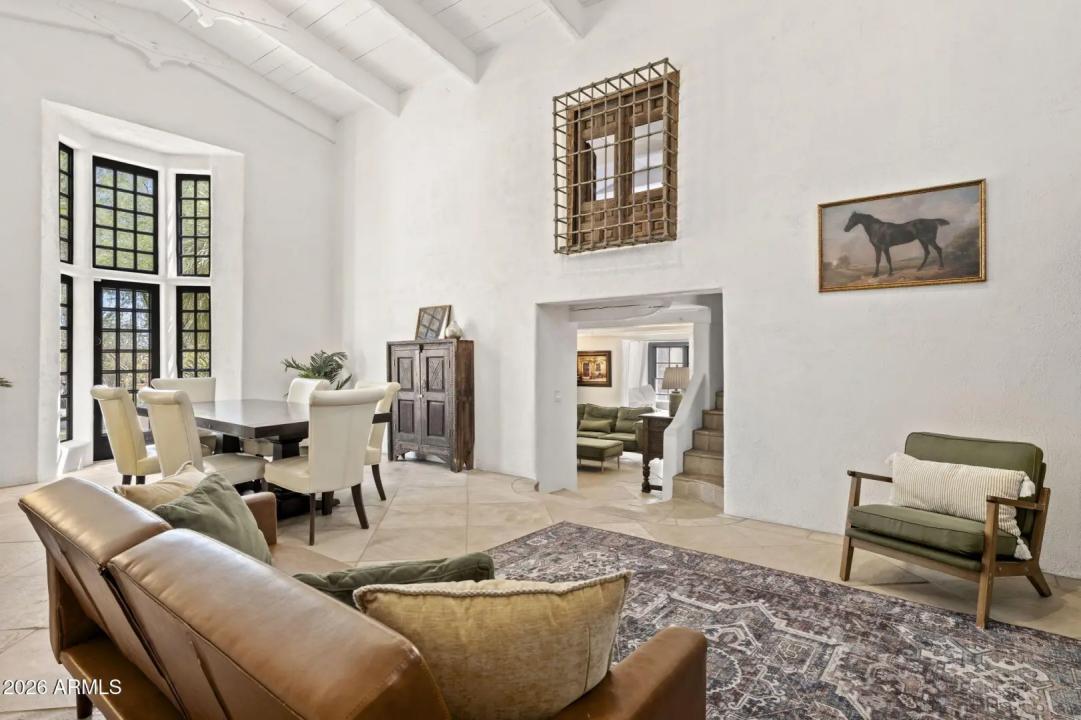 Real Estate Picture 7