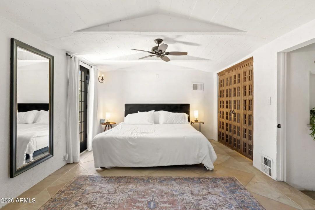 Real Estate Picture 18