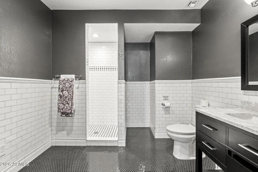 Real Estate Picture 40