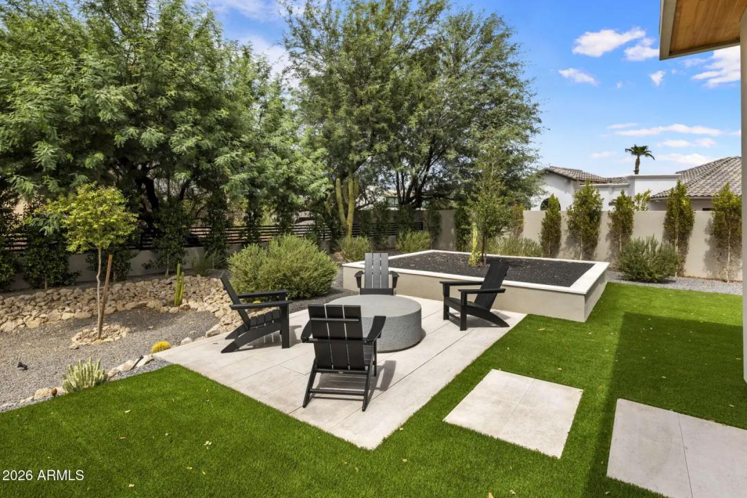 Real Estate Picture 32