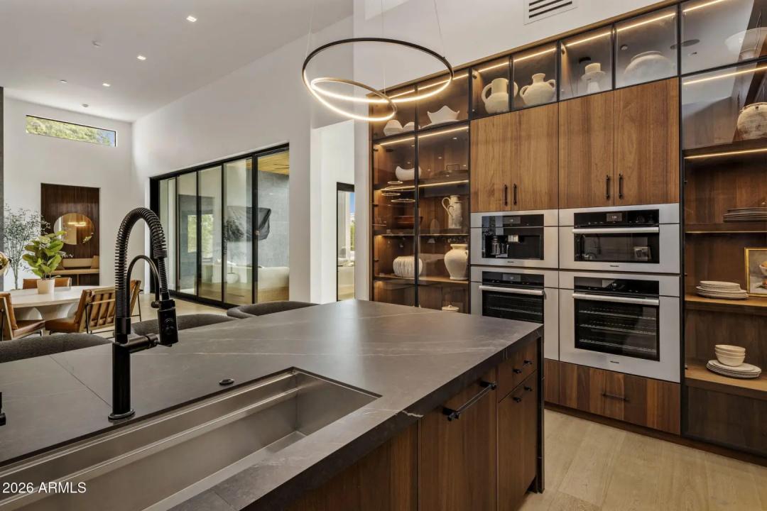 Real Estate Picture 21