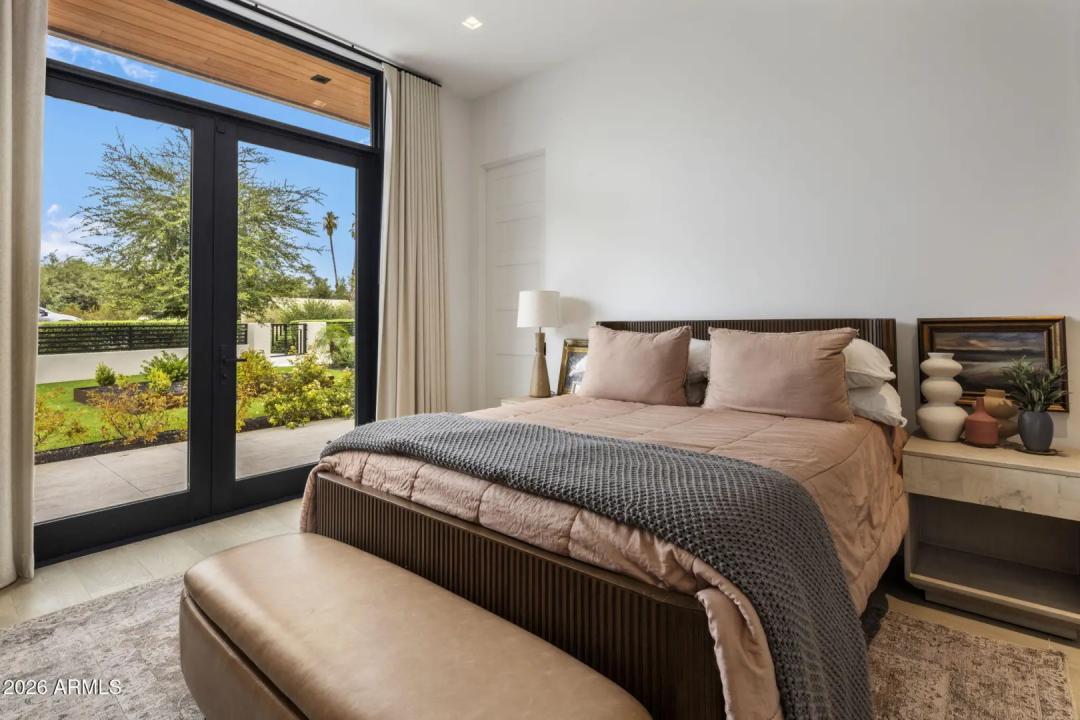 Real Estate Picture 27