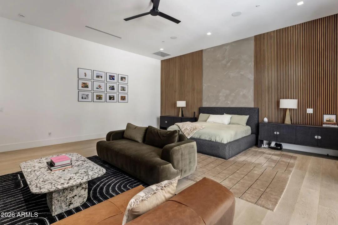 Real Estate Picture 17