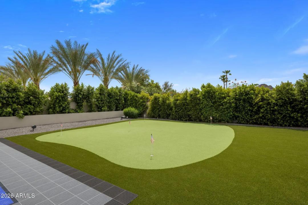 Real Estate Picture 20