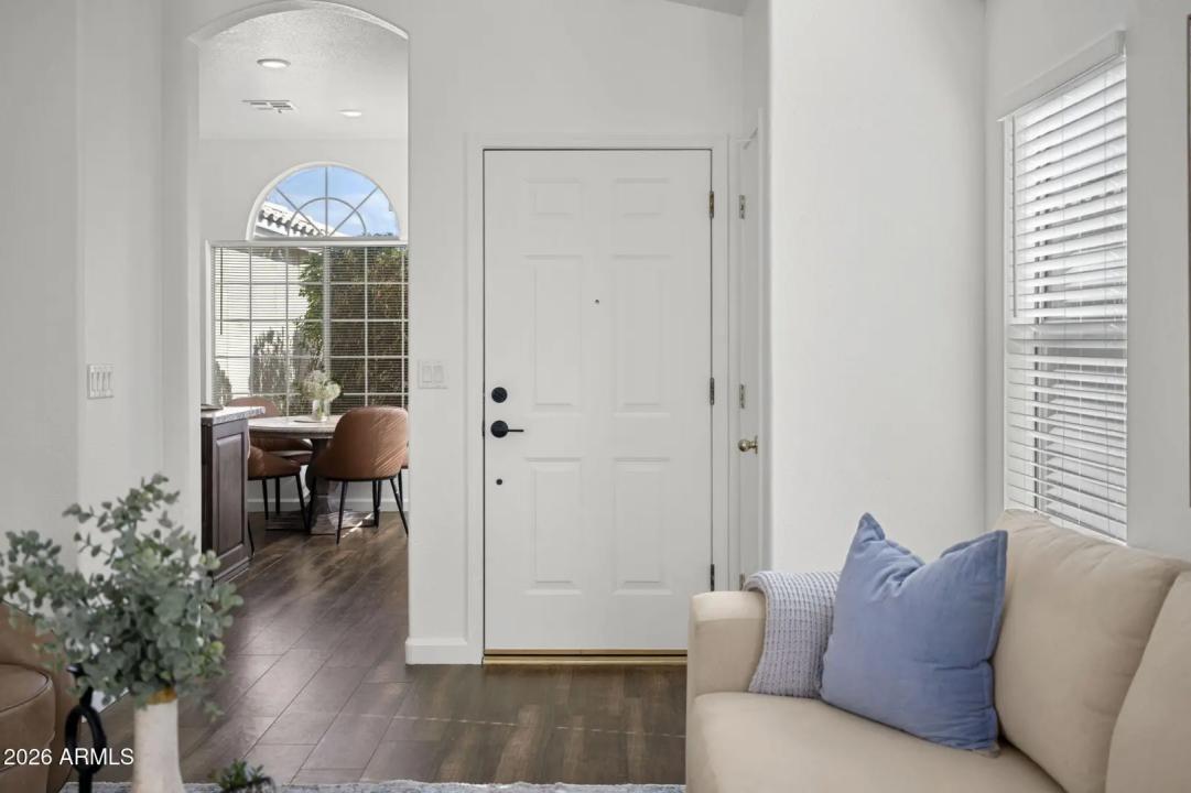 Real Estate Picture 5