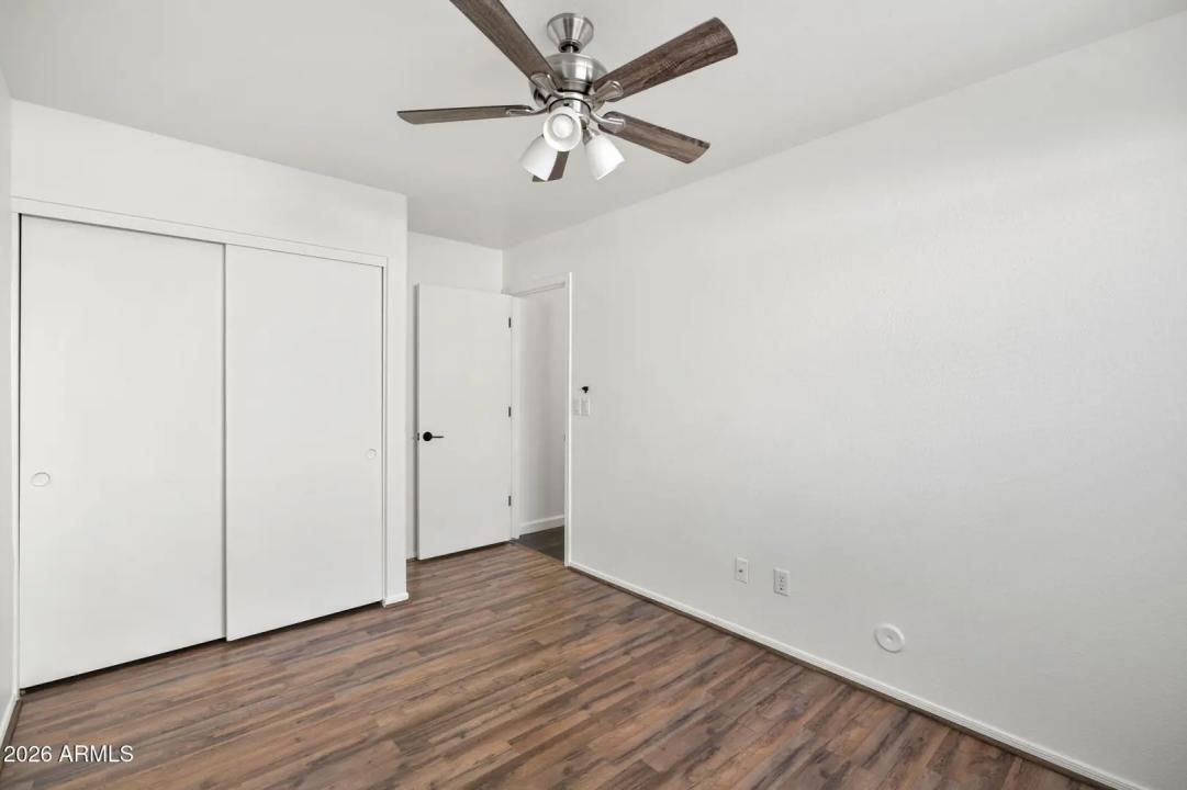 Real Estate Picture 25