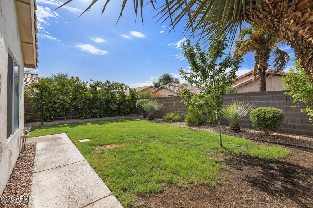 Real Estate Picture 37