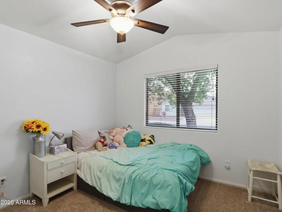 Real Estate Picture 8