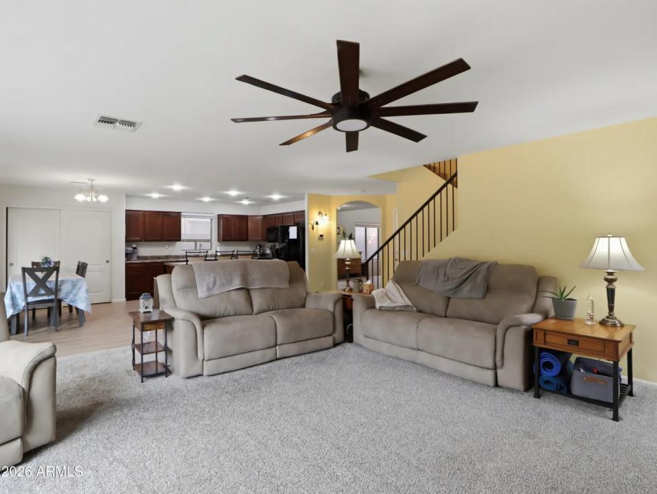 Real Estate Picture 17