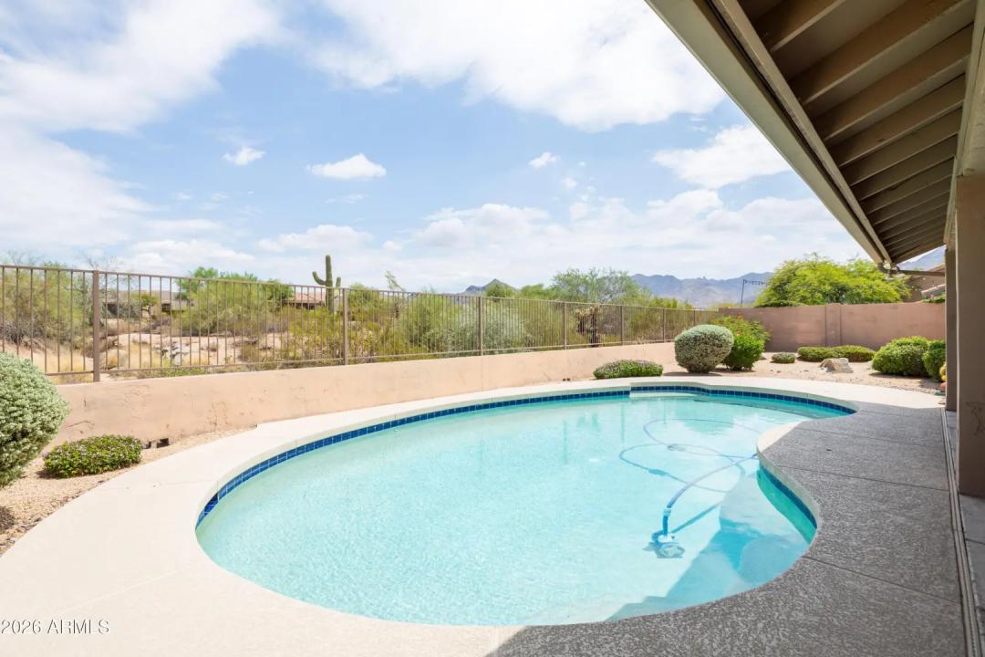 Real Estate Picture 7