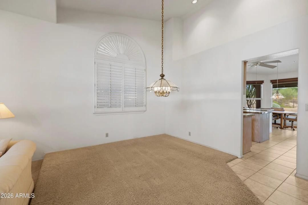 Real Estate Picture 14