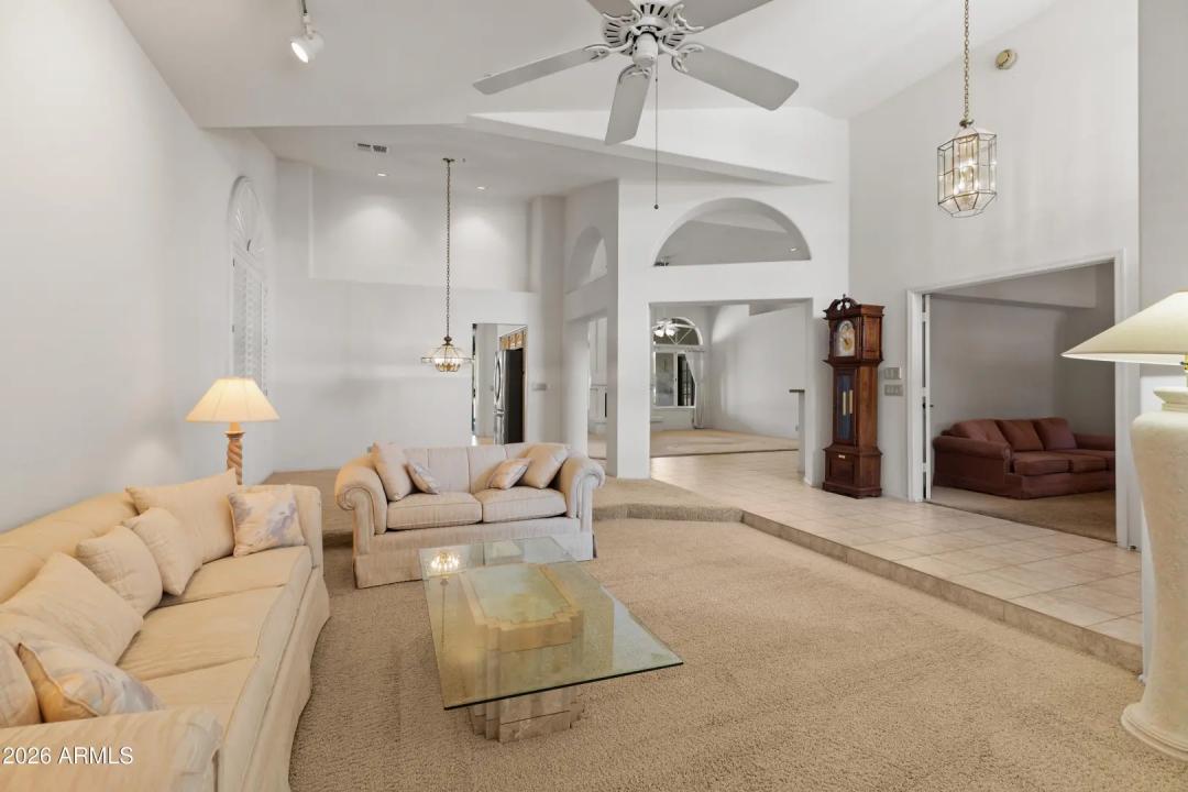 Real Estate Picture 12