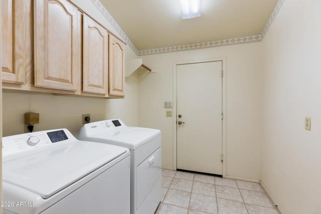 Real Estate Picture 33