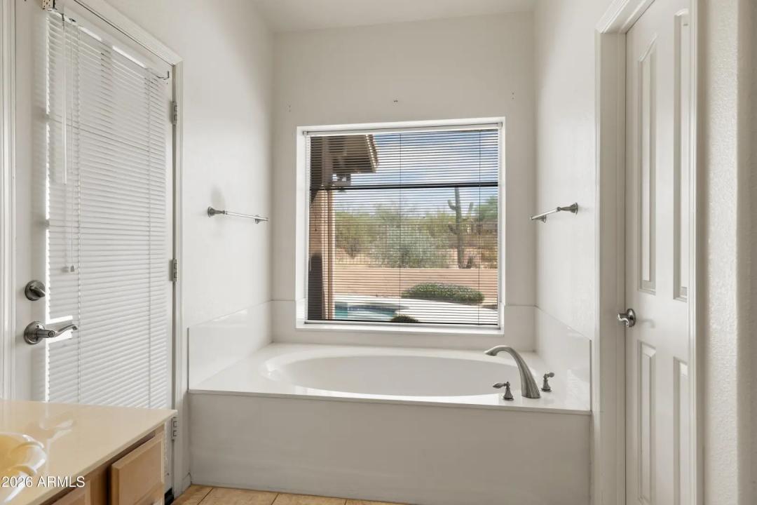 Real Estate Picture 28